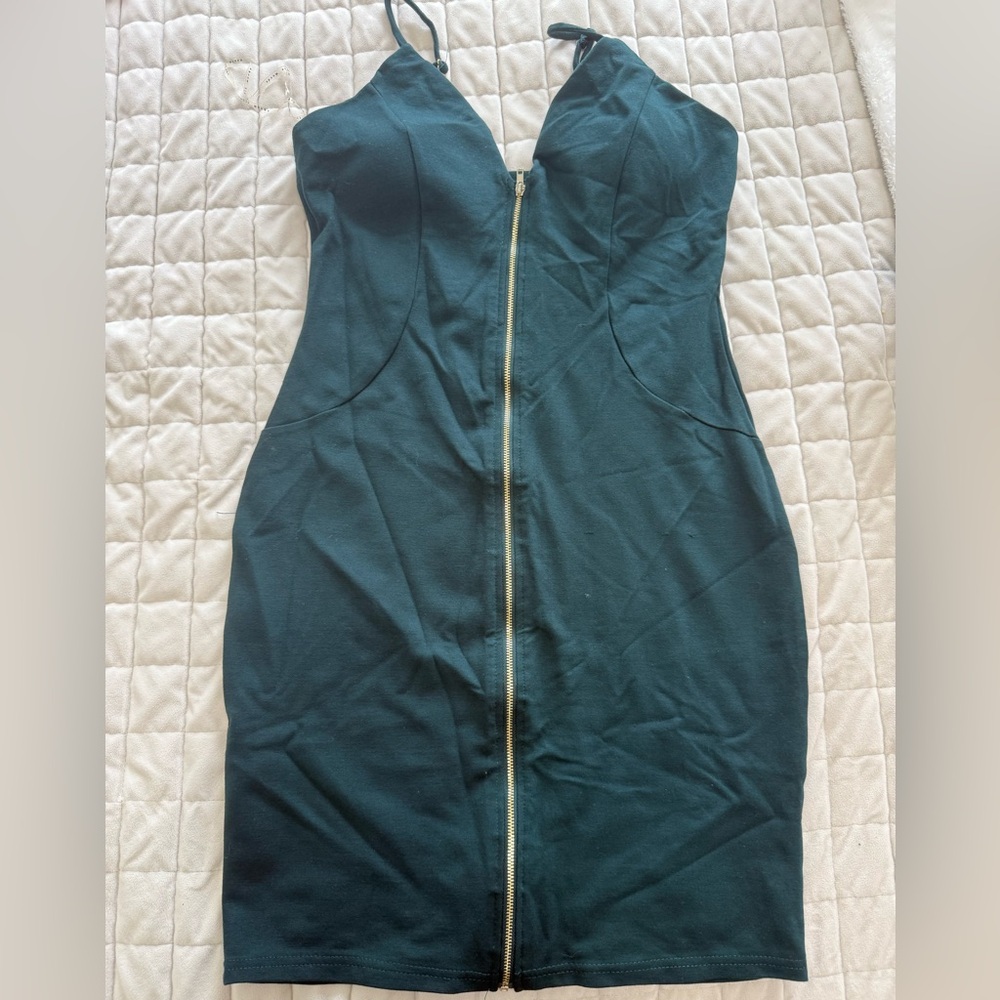 Elegant Teal Dress with Front Zipper